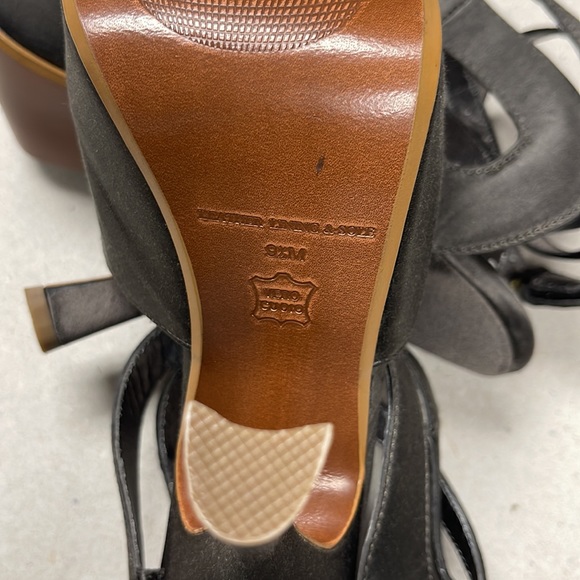 NWOT Leon Max Shoes, Color more like Coffee - Picture 7 of 8
